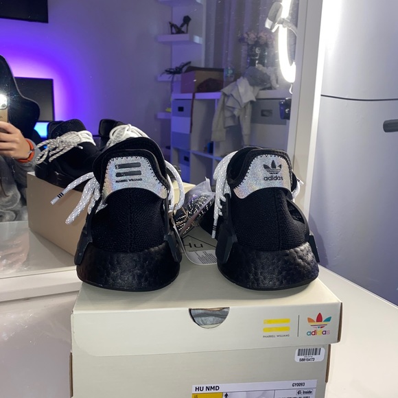 Black adidas HU NMDs - Picture 2 of 5
